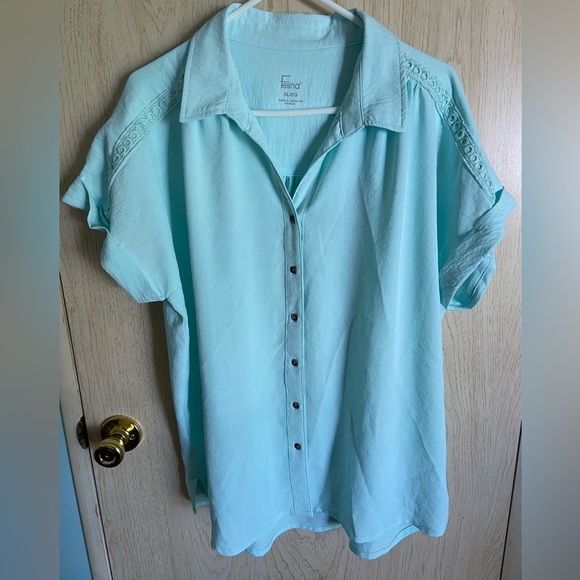 Felina XL Button Front Top Collared Short Sleeve Lace Detail Shirt AQUA - Picture 3 of 10